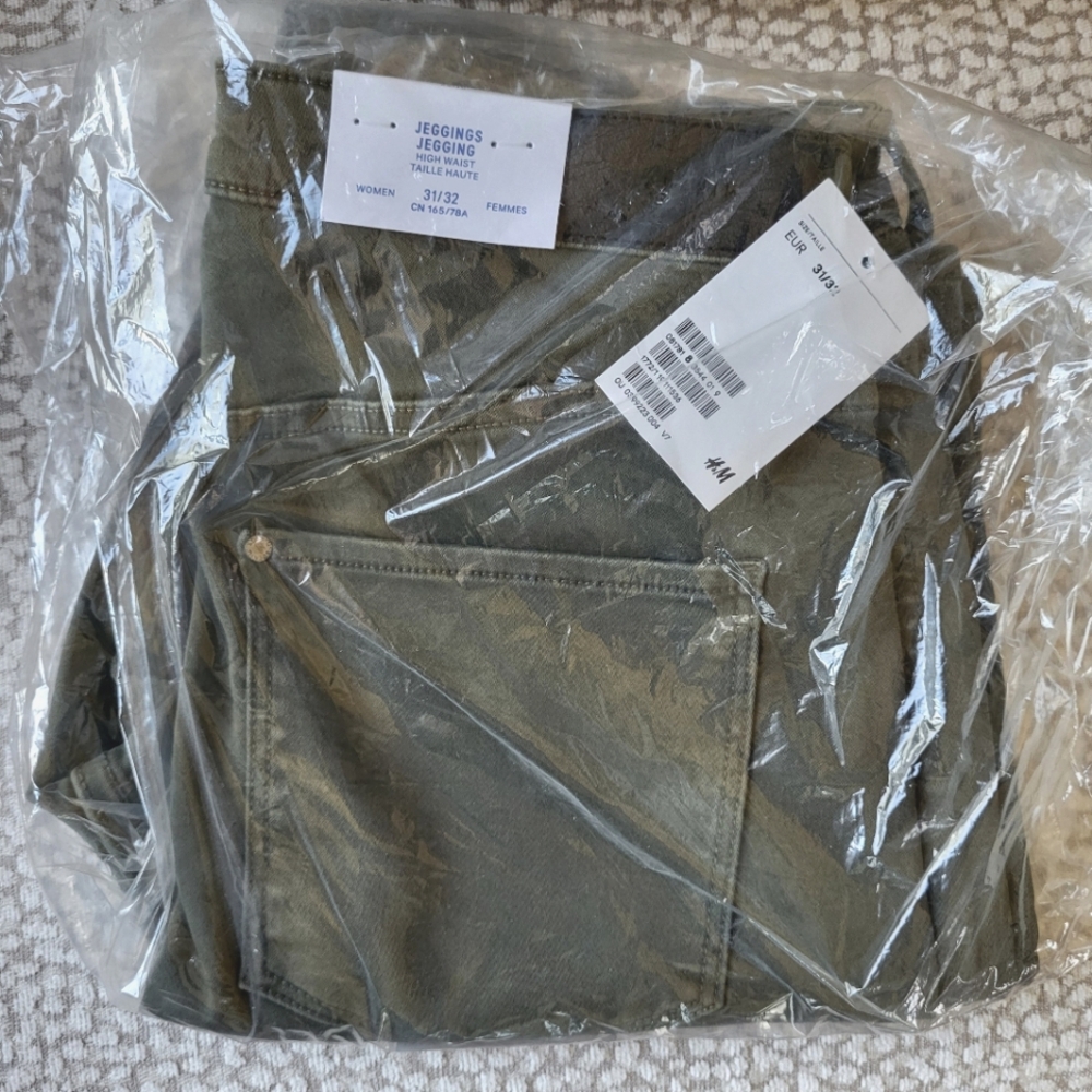 H&M NWT Skinny Jeans Ultra High Waist Green Jeggings